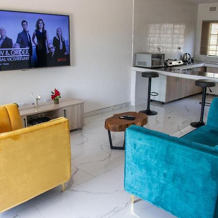 Lowin Suites-One-Bed Apartments Lusaka Extérieur photo